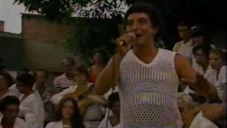 João Nogueira canta mineira no clube do samba Histórico [upl. by Vullo873]