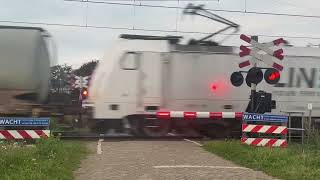 Spoorwegovergang Zenderen  Dutch railroad crossing [upl. by Dnalor521]