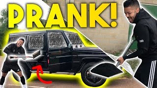 SAVAGE BLACK BITS IN CAR PRANK F2 PRANK WARS [upl. by Aronson]