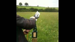 POST MOUNT CLAY PIGEON TRAP SHOOTING TARGET THROWER 1 [upl. by Neerual]