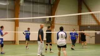 Volley dans une salle de petit village [upl. by Dagmar]