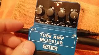 Behringer tm300 tube amp modeler [upl. by Ajin]