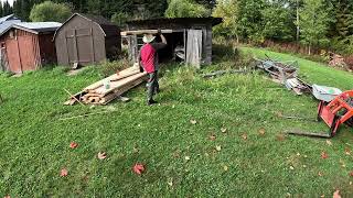 EcoVillage Rénover un shed pour entreposer le bois pour construire des Tiny House [upl. by Noak]