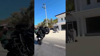 Wheelie on Yamaha MT 09 [upl. by Moe]