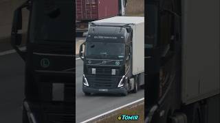 VOLVO FH Globetrotter  A14 truckspotting [upl. by Yniattirb118]