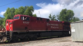 CPKC M268 passes late through Garyville LA [upl. by Chauncey]