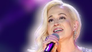 Kellie Pickler STUNS Fans With HeartWrenching Stage Return [upl. by Dacy234]