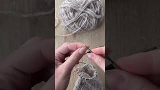 How to use thick yarn on a tapestry needle knitting knitstagram handmade diycrafts [upl. by Raynah780]