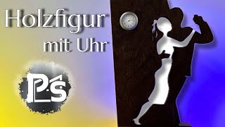 Holzfigur mit Uhr [upl. by Fabron]