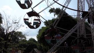 Ferris Wheel in India Varanasi Mulgandha Kuti Vihar [upl. by Oicnedif55]