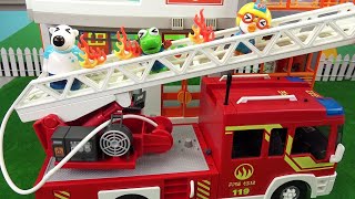 병원에 불이나서 소방차 출동 플레이모빌 씨티액션 소방차 놀이 Playmobil Fire Truck ❤ 뽀로로 장난감 애니 ❤ Pororo Toy Video  토이컴 Toycom [upl. by Ogilvie]