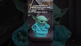 Baby Yoda arabanın tavan ışığını açıyor 😱  Baby Yoda babyyoda [upl. by Darrej122]