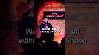 Wecker klingelt während der Show 😳 [upl. by Beaner]