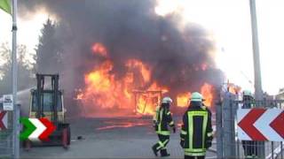 Großbrand im Kreis Wesel Sägewerk bis auf die Grundmauer niedergebrannt [upl. by Emawk]