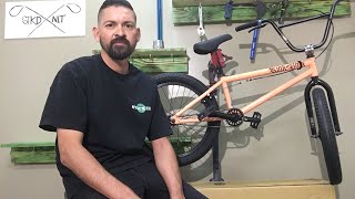 How to build up a Kink Curb complete bike [upl. by Eniamerej]