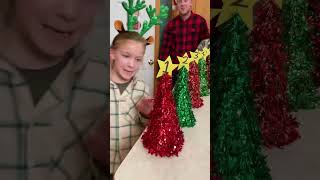 The Christmas Tree Family Game game christmas family [upl. by Dunseath]