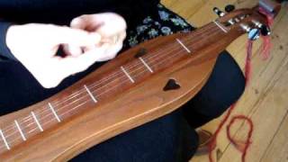 Traditional mountain dulcimer BEGINNER1 the NOTER [upl. by Anihsit]