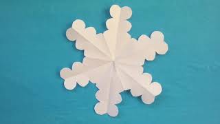 ★ FIOCHI DI NEVE DI CARTA ★ origami facili Lavoretti fai da te  lavoretti natale fai da te [upl. by Tomkins545]