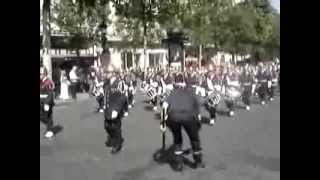 Fanfare Sapeurs Pompiers bataillon dAltkirch HautRhin Champs Elysées juin 06 [upl. by Charlotta]