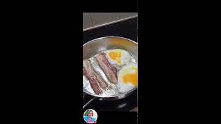 148 COOKING BACON STREAKY AND EGGS [upl. by Vincentia]