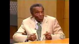 Entrevista a Milton Santos Programa Passando a Limpo TV Record 2001 VHSRip 38 [upl. by Novelia]