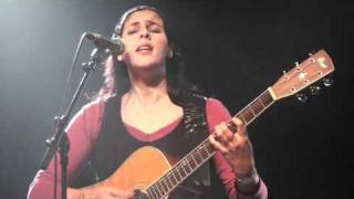 Souad Massi  Tout Reste à Faire  Live à Bruxelles 610 [upl. by Ajnat]