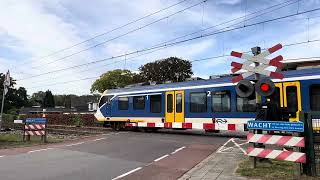 Spoorwegovergang Twello  Dutch Railroad Crossing [upl. by Aihsek]