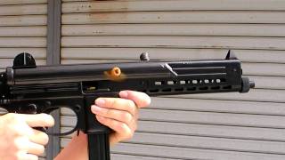 TokyoMarui Walther MPL SMG shell ejecting GBB airsoft gun 東京マルイ ワルサーMPL カート式 ガスブローバック エアガン [upl. by Tigram272]