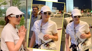 Sara Ali Khan Spotted At Mumbai Airport Departure  saraalikhan airport bollywoodhelpline [upl. by Phylys]