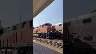 Metra and BNSF meet on the Racetrack train railroad metra bnsf shorts [upl. by Lalat637]