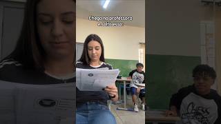 Quando o aluno quer dar uma voltinha 👀 professora alunos escola shorts [upl. by Hcone]