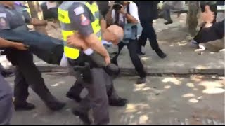 EXSENADOR EDUARDO SUPLICY SENDO PRESO CARREGADO POR POLICIAIS [upl. by Erodasi]