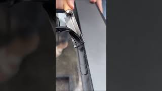 Aluminum window edge sealing glue smoothing process [upl. by Giovanni]