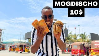 MAXAY KU GOOYSAA 10 MUQDISHO  What Can 10 Get in Somalia 🇸🇴 [upl. by Anelrihs]