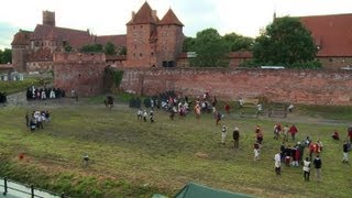 História viva em Malbork [upl. by Koy]