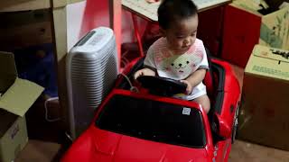 《小包子駕駛新車，喊著：這車會自動駕駛嗎？》quotLittle Bun Drives His New Car Does It Have AutoPilotquot [upl. by Bissell606]