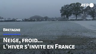 Bretagne  la neige tombe en IlleetVilaine  AFP Images [upl. by Ynej615]