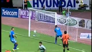 Worst Goalkeeper Ever  Raja Casablanca vs UST Temara  Moroccan League 2014 [upl. by Englebert]