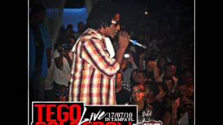 02Tego Calderón  Live Punto y Apartewmv [upl. by Hcirdeirf]