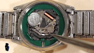 How to Remove amp Replace Watch Movements [upl. by Hara70]