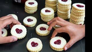 Raspberry Linzer Cookies  Sandwich Cookies with Raspberry Jam [upl. by Aaron576]