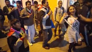 Agrupación zampoñistas del Altiplano Puno  bailando hacia el arco 2016 [upl. by Nonregla]