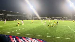 LOUIE BARRY FLOORS BURTON DEFENDER Burton vs Stockport County [upl. by Vinni]