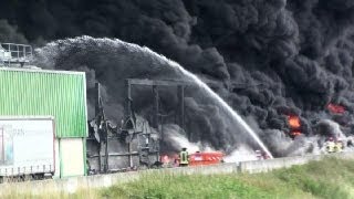 GROßBRAND IN LUDWIGSHAFEN  Lagerhalle in Vollbrand RAUCHWOLKE ZIEHT BIS SÜDHESSEN Großeinsatz [upl. by Atinomar]