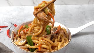 Hoisin Chicken Udon noodles is a very simple and quick meal that is ready in less than 20 minutes [upl. by Hiram]