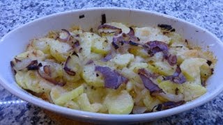 Tortino di patate e cipolle al forno ricetta vegetariana [upl. by Knowle984]