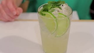 How to Make a Mojito With Sprite Rum amp Mojito Mix  Mojito amp Daiquiri Recipes [upl. by Adnawt845]