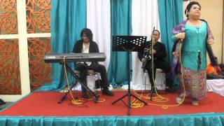 Italian Song IL Mondo in Bataknese Wedding by Il Volo cover version by Noelle [upl. by Yadnus]