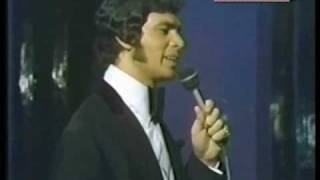 Engelbert Humperdinck sings a Medley of Hits [upl. by Socrates]