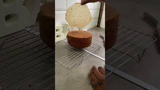 How do you cool a cake after baking  How long to let cake cool before cutting [upl. by Ede376]